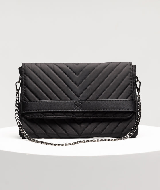 Quilted clutch